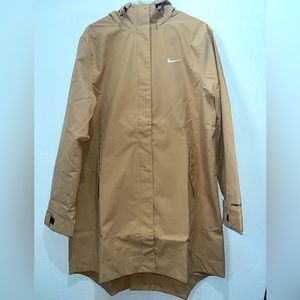 Women’s Nike Essential Storm-Fit Woven Parka Jacket